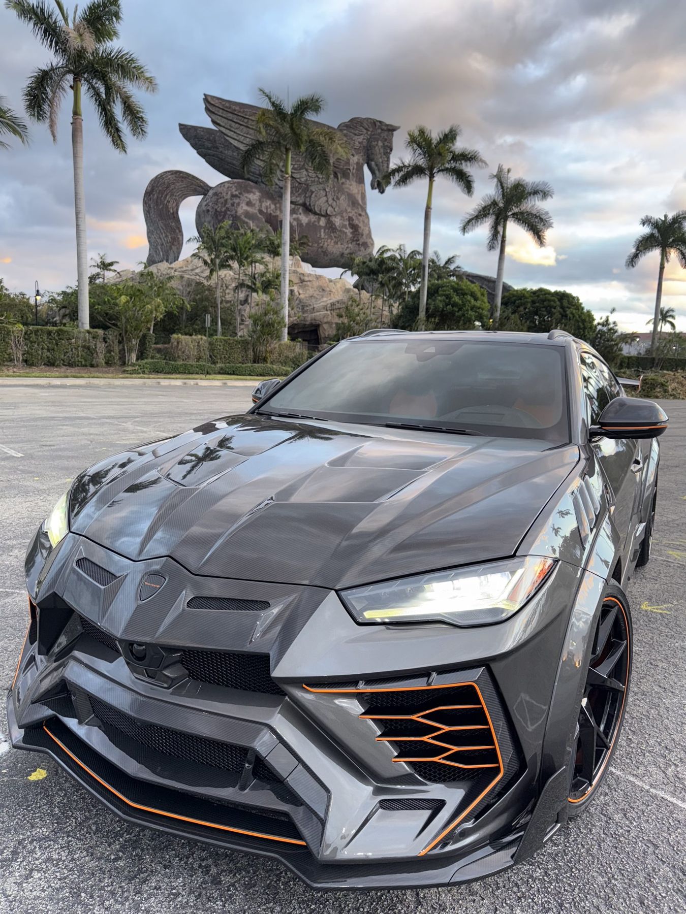 Lamborghini Urus Mansory, Miami