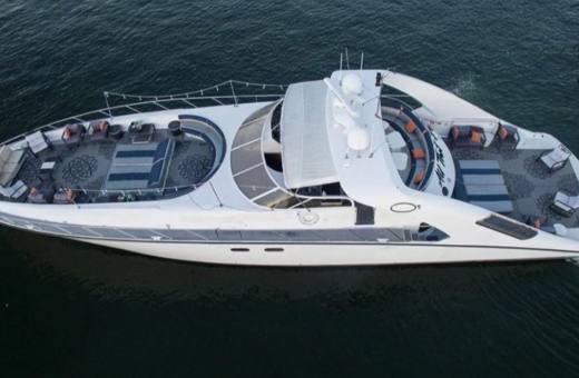 100-ft Motor Yacht 1