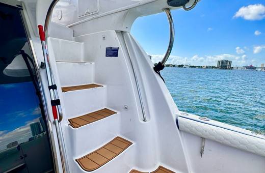 45-ft Larson 3
