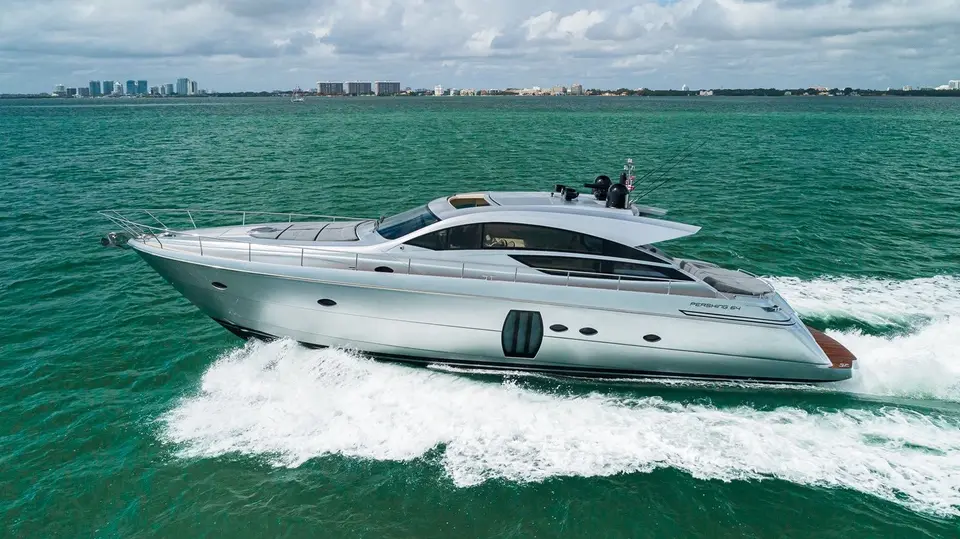 Pershing — Biscayne Bay · crewed